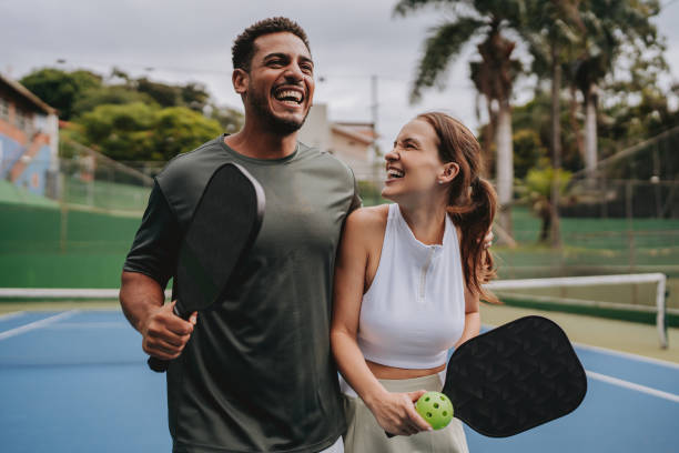 Comment choisir l’emplacement des accès et portillons lors d’une construction court de tennis à Antibes ?